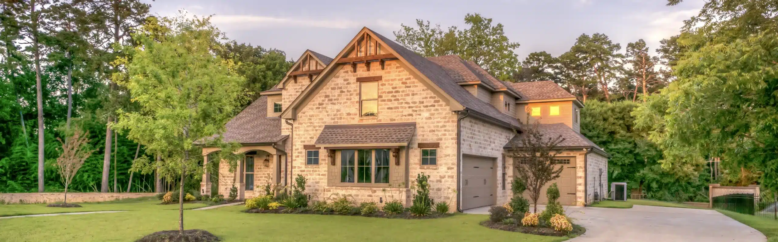 What to Look for When Touring a House for Sale